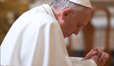 Non c’è niente di inaspettato nella prima foto pubblicata dall’account Instagram di Papa Francesco