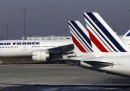 Le hostess di Air France contro il velo