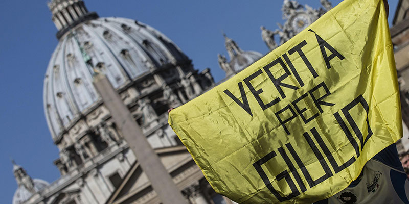 Uno striscione per Giulio Regeni, Roma, 10 aprile 2016
(ANSA/ANGELO CARCONI)