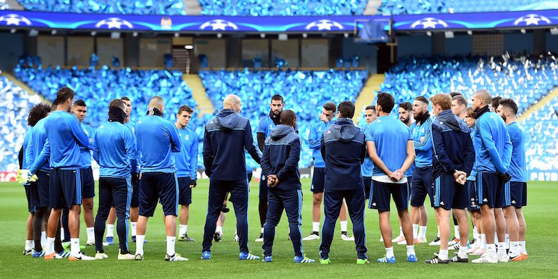 Il Real Madrid durante l'allenamento all'Etihad Stadium di Manchester (PAUL ELLIS/AFP/Getty Images)