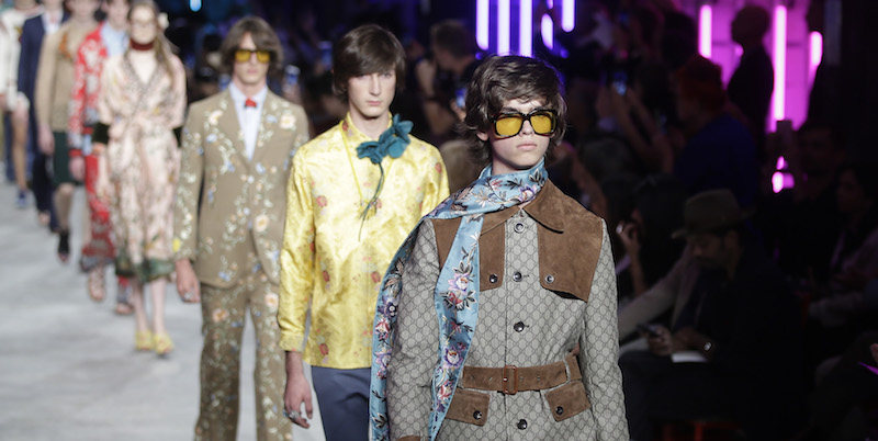 La sfilata di Gucci per la collezione uomo primavera-estate 2016, Milano, 22 giugno 2015. 
(AP Photo/Antonio Calanni)