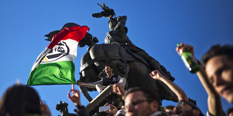 I tifosi della Juventus in Piazza San Carlo, a Torino (MARCO BERTORELLO/AFP/Getty Images)