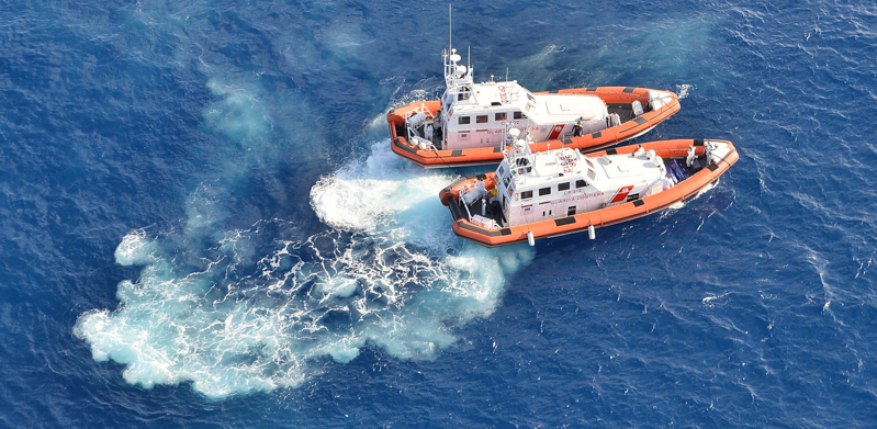 Due barche della Guardia Costiera italiana fotografate a Lampedusa nel 2013.(Tullio M. Puglia/Getty Images)