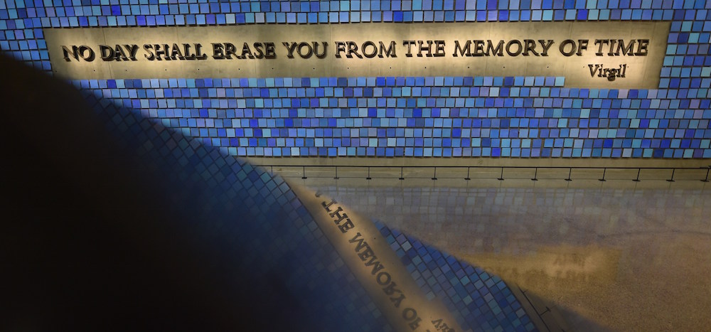 Una citazione di Virgilio al memoriale del World Trade Center, New York, maggio 2014
(STAN HONDA/AFP/Getty Images)