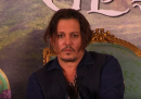 Johnny Depp si prende in giro da solo per la storia dei cani in Australia