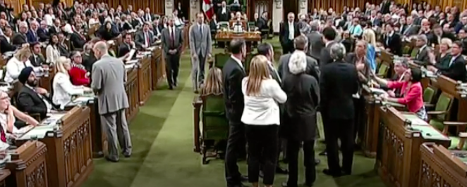 Cos’è una rissa al Parlamento canadese