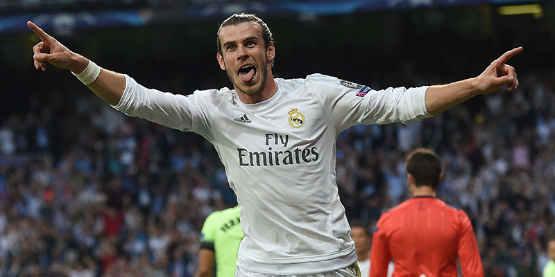 Gareth Bale festeggia dopo il gol (PAUL ELLIS/AFP/Getty Images)