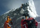 Il Nepal ha vietato le scalate in solitaria dell'Everest