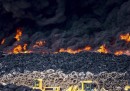 C'è un gigantesco incendio in una discarica di pneumatici in Spagna