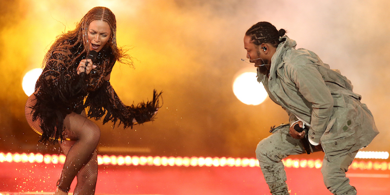 Beyonce e Kendrick Lamar si esibiscono con la canzone "Freedom"
(Matt Sayles/Invision/AP)