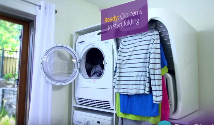 Hanno fatto una macchina che piega i vestiti al posto nostro
