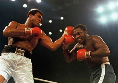 Se c'è anche solo una vaghissima ragione di infilare foto di Muhammad Ali in un articolo, io ne approfitto, scusate.