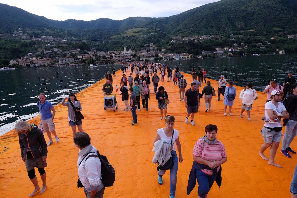 Le Foto Del Primo Giorno Della Passerella Di Christo Sul Lago D Iseo 