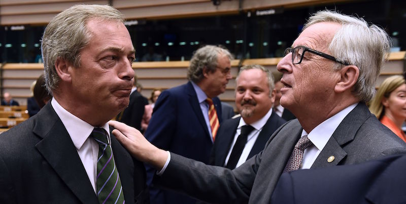Nigel Farage e Jean-Claude Juncker (JOHN THYS/AFP/Getty Images)