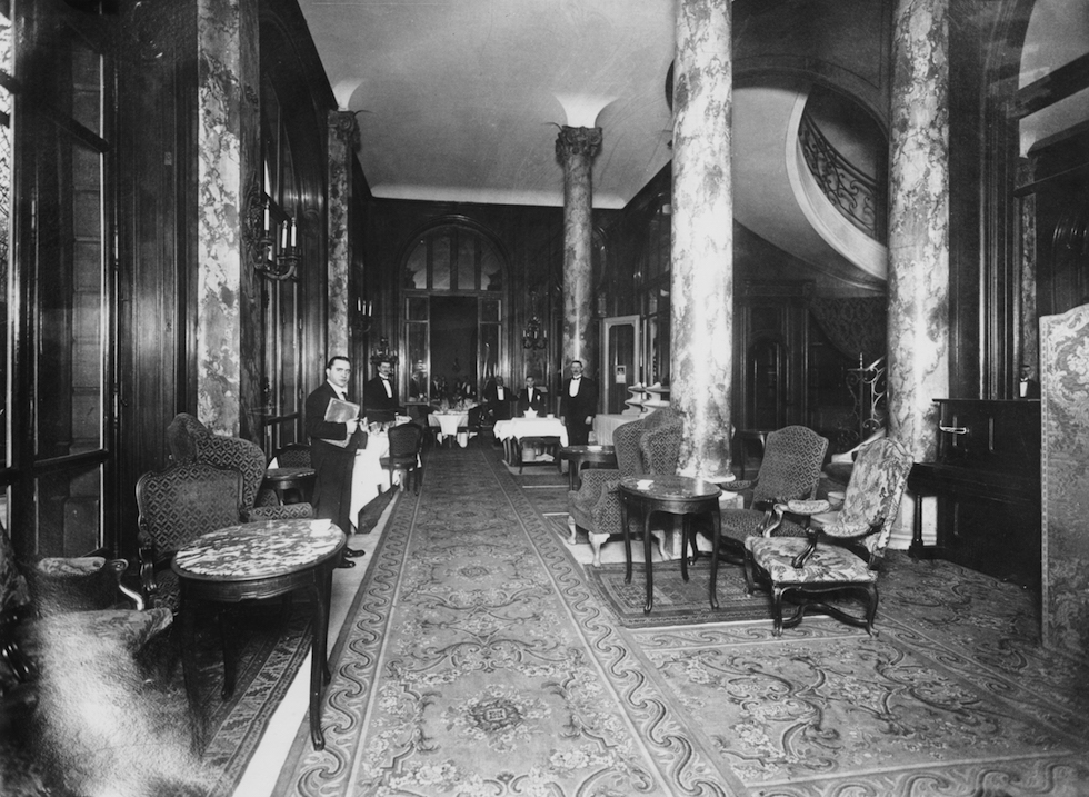 Ritz interno 1920