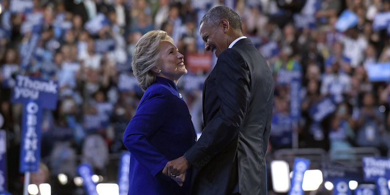Barack Obama e Hillary Clinton. (AP Photo/Susan Walsh)