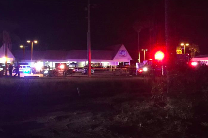 Due persone sono morte in una sparatoria in una discoteca a Fort Myers, in Florida