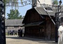 Le foto di Papa Francesco ad Auschwitz