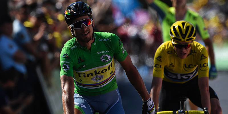 Peter Sagan e Chris Froome (LIONEL BONAVENTURE/AFP/Getty Images)