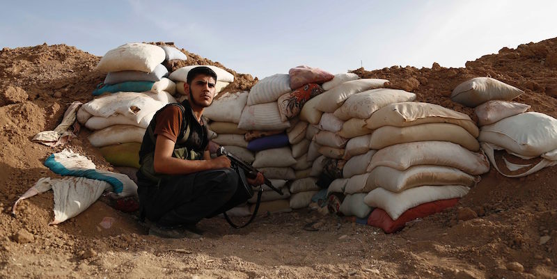 Un ribelle siriano a Bala, vicino a Damasco (ABDULMONAM EASSA/AFP/Getty Images)