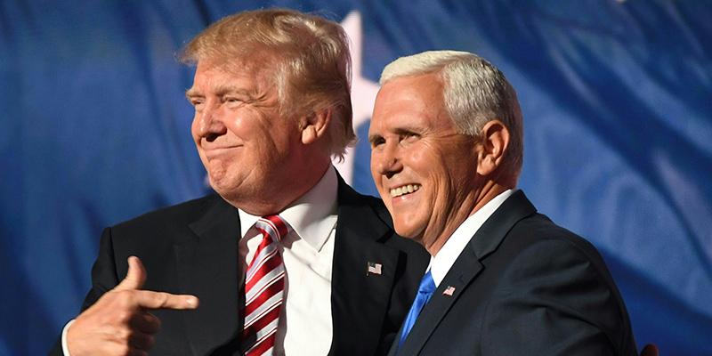 Donald Trump e Mike Pence (JIM WATSON/AFP/Getty Images)