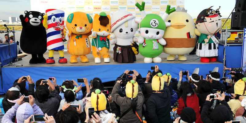 Il Gran Prix 2014 dei "yuru-chara" o "yuru-kyara", un tipo di mascotte giapponese usati ad esempio dalle città come simboli per attrarre i turisti; quello più a sinistra è Kumamon (The Yomiuri Shimbun via AP Images )