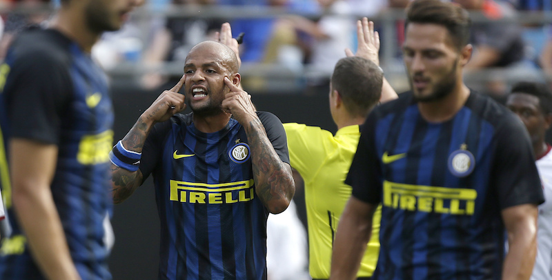 Felipe Melo e Danilo D'Ambrosio dell'Inter (AP Photo/Bob Leverone)