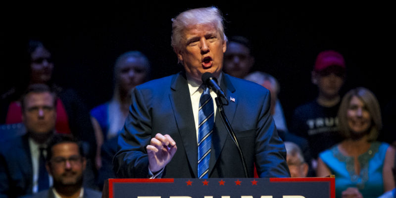 Il candidato alla presidenza degli Stati Uniti del Partito Repubblicano Donald Trump durante un comizio a Portland, nel Maine, il 4 agosto 2016 (Sarah Rice/Getty Images)
