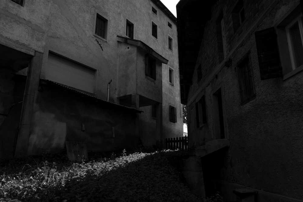 Con una spina nel fianco