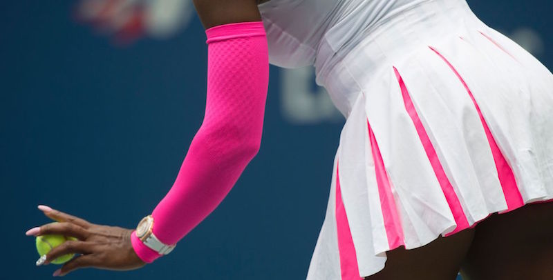 La statunitense Serena Williams serve contro la svedese Johanna Larsson agli US Open, New York, 3 settembre 2016
(DON EMMERT/AFP/Getty Images)