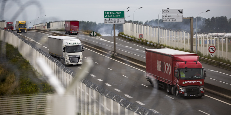 La recinzione spinata a Calais, in Francia (Jack Taylor/Getty Images)