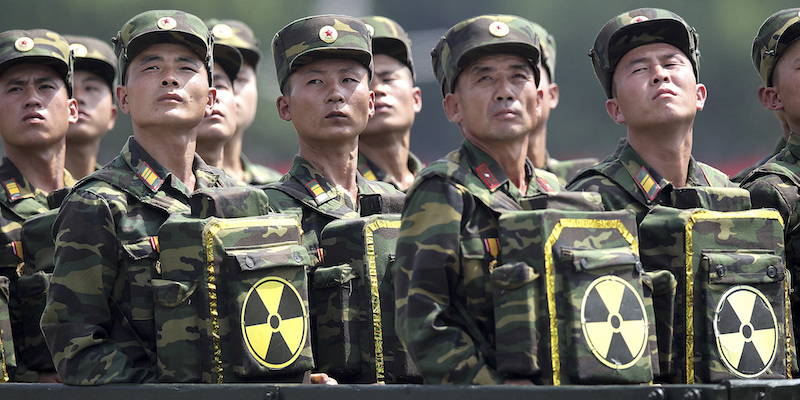 Soldati nordcoreani a Pyongyang il 27 luglio 2013 (AP Photo/Wong Maye-E, File)