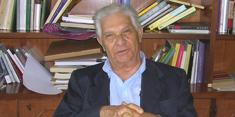 Lo scrittore Ermanno Rea nel 2006 (ANSA / PAL)