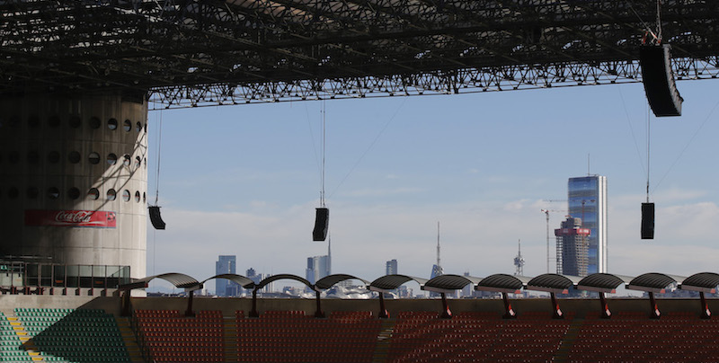 Milano vista dal terzo anello rosso di San Siro (AP Photo/Luca Bruno)