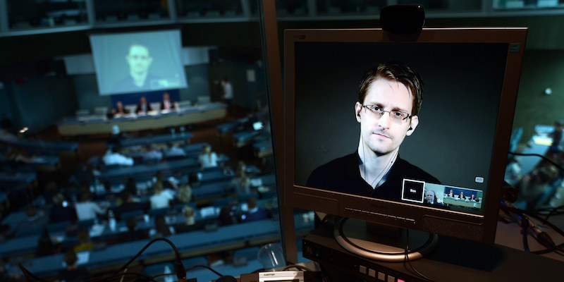 Edward Snowden il 23 giugno 2015 (AFP PHOTO / FREDERICK FLORIN