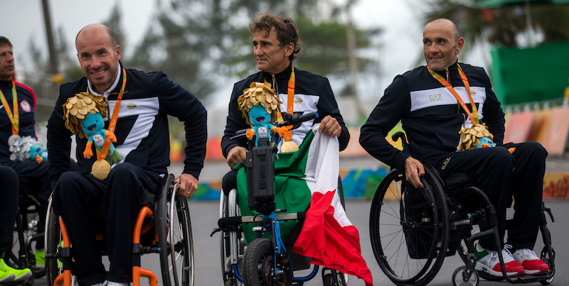 Vittorio Podesta, Alessandro Zanardi e Luca Mazzone (AP Photo/Mauro Pimentel)