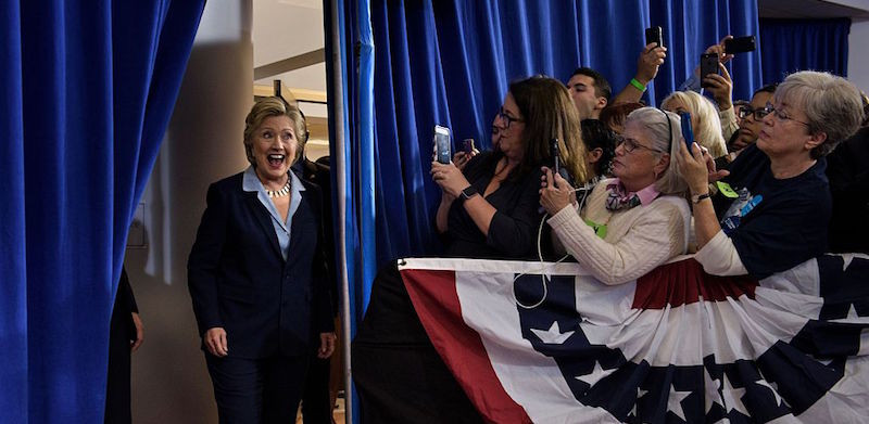 Chi vincerebbe tra Clinton e Trump se votassero solo le donne