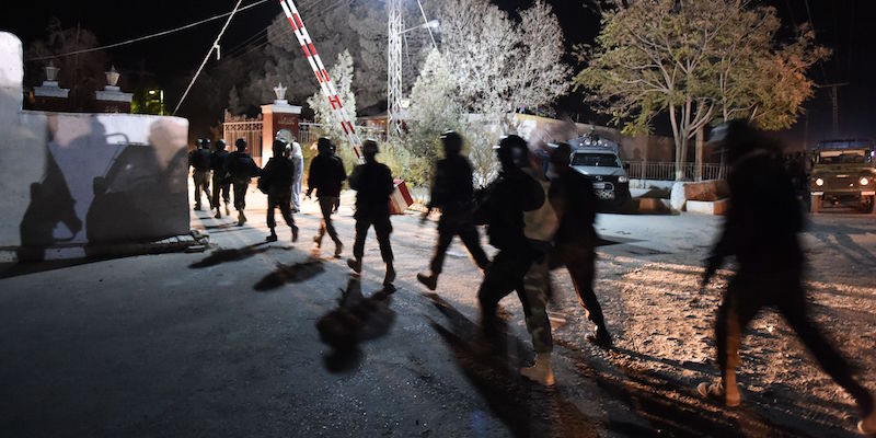 Soldati pakistani arrivano al centro di addestramento della polizia di Quetta. (BANARAS KHAN/AFP/Getty Images)