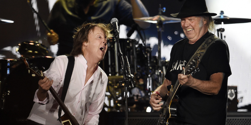 Paul McCartney e Neil Young al Desert Trip a Indio, California, 8 ottobre 2016
(Chris Pizzello/Invision/AP)