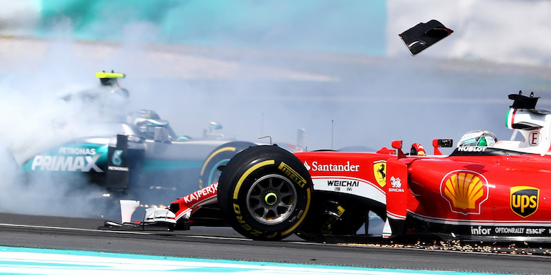 L'incidente tra Sebastian Vettel e Nico Rosberg (Clive Rose/Getty Images)