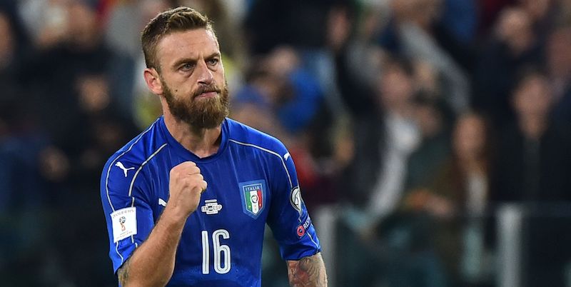 Daniele De Rossi dopo il gol (GIUSEPPE CACACE/AFP/Getty Images)
