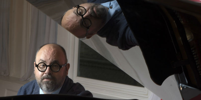 Carlos Ruiz Zafon (Marvin Joseph/The Washington Post)