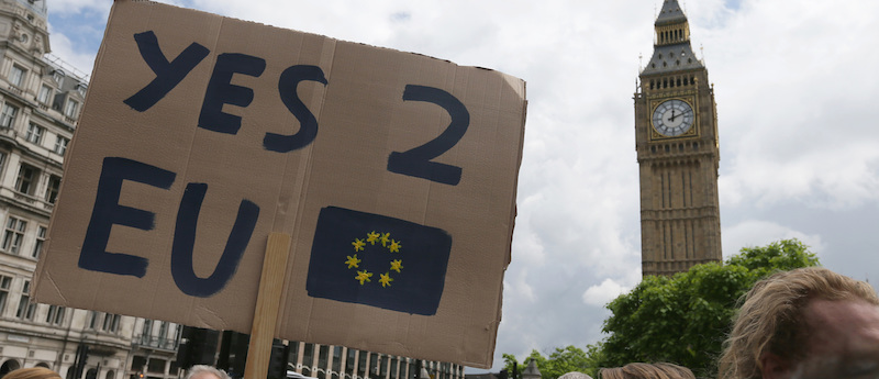 Una manifestazione pro-UE a giugno. (AP Photo/Tim Ireland)
