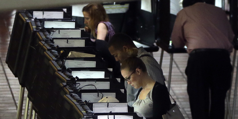 Un seggio elettorale a Miami. (AP Photo/Lynne Sladky, File)