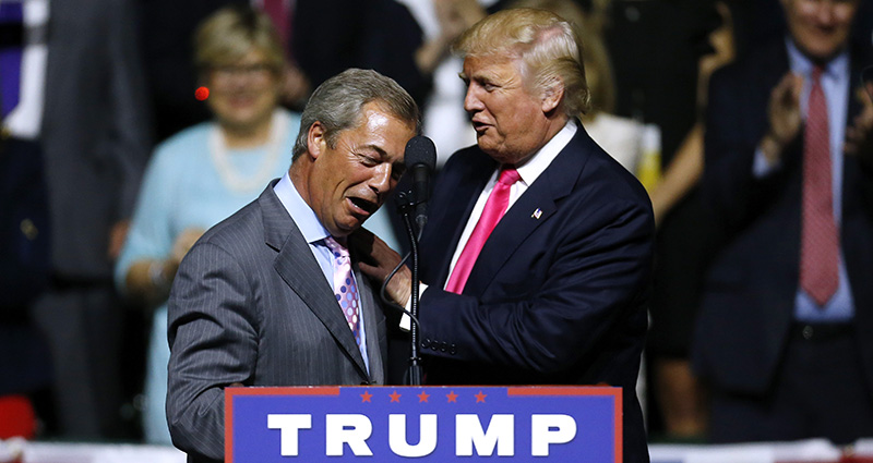 Donald Trump e Nigel Farage a Jackson, Mississippi, agosto 2016 (Jonathan Bachman/Getty Images)