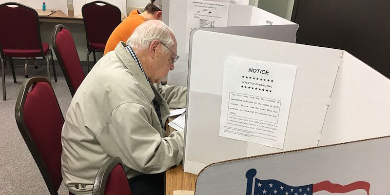 Due elettori americani votano a Eau Claire, Wisconsin (AFP/Getty Images)