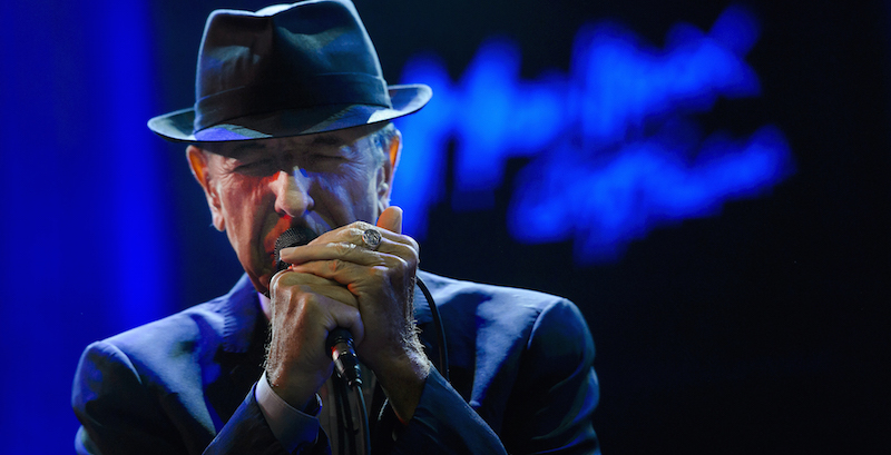 Leonard Cohen nel 2013 (FABRICE COFFRINI/AFP/Getty Images)