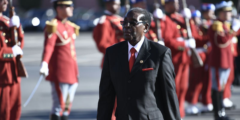 Il presidente dello Zimbabwe Robert Mugabe (STEPHANE DE SAKUTIN/AFP/Getty Images)