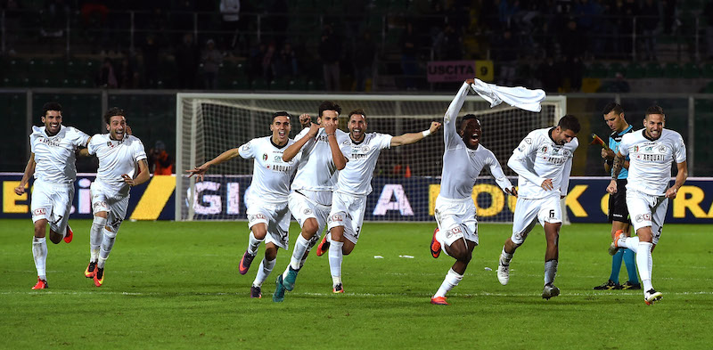 I calciatori dello Spezia dopo la vittoria contro il Palermo. (Tullio M. Puglia/Getty Images)