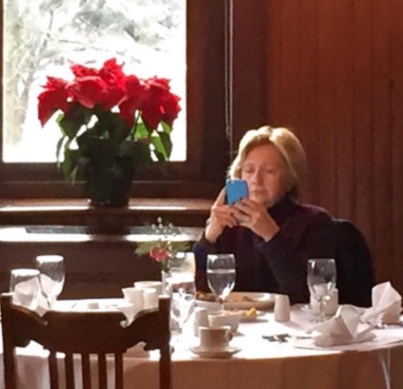 Una nuova foto un po’ triste di Hillary Clinton